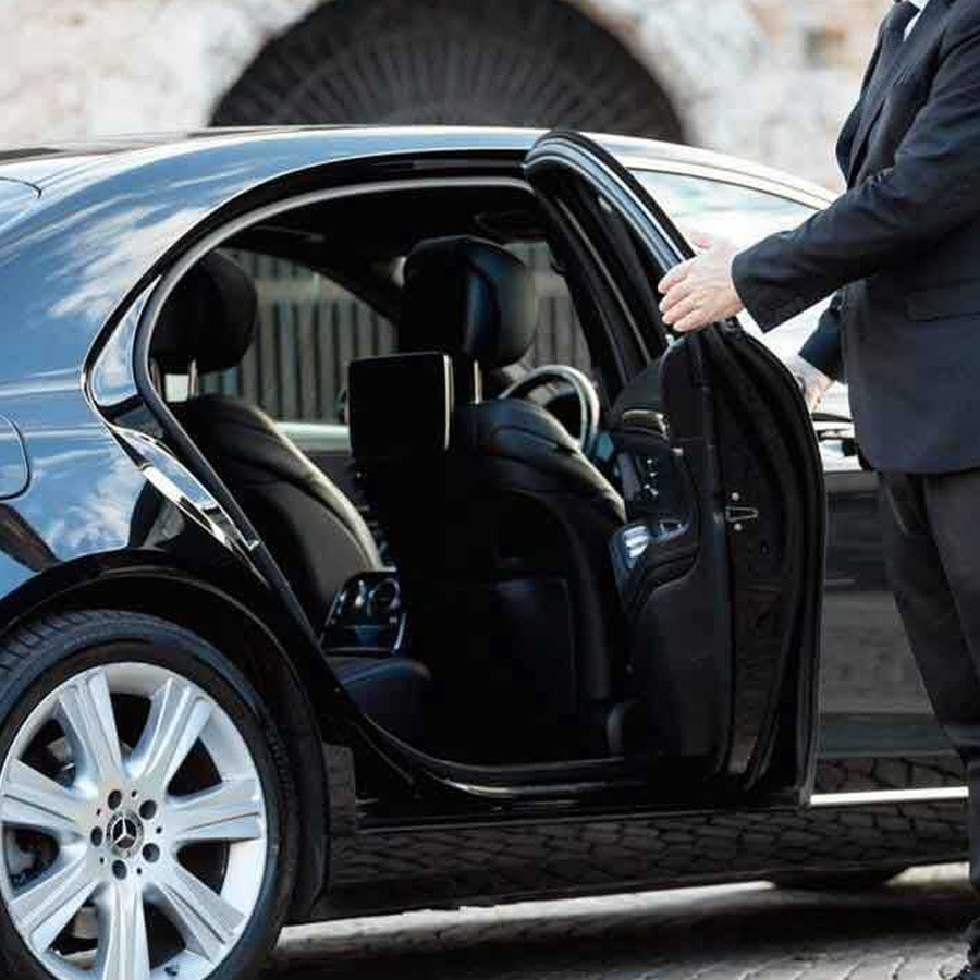 Victoria Chauffeur services in Melbourne - Premium and luxury